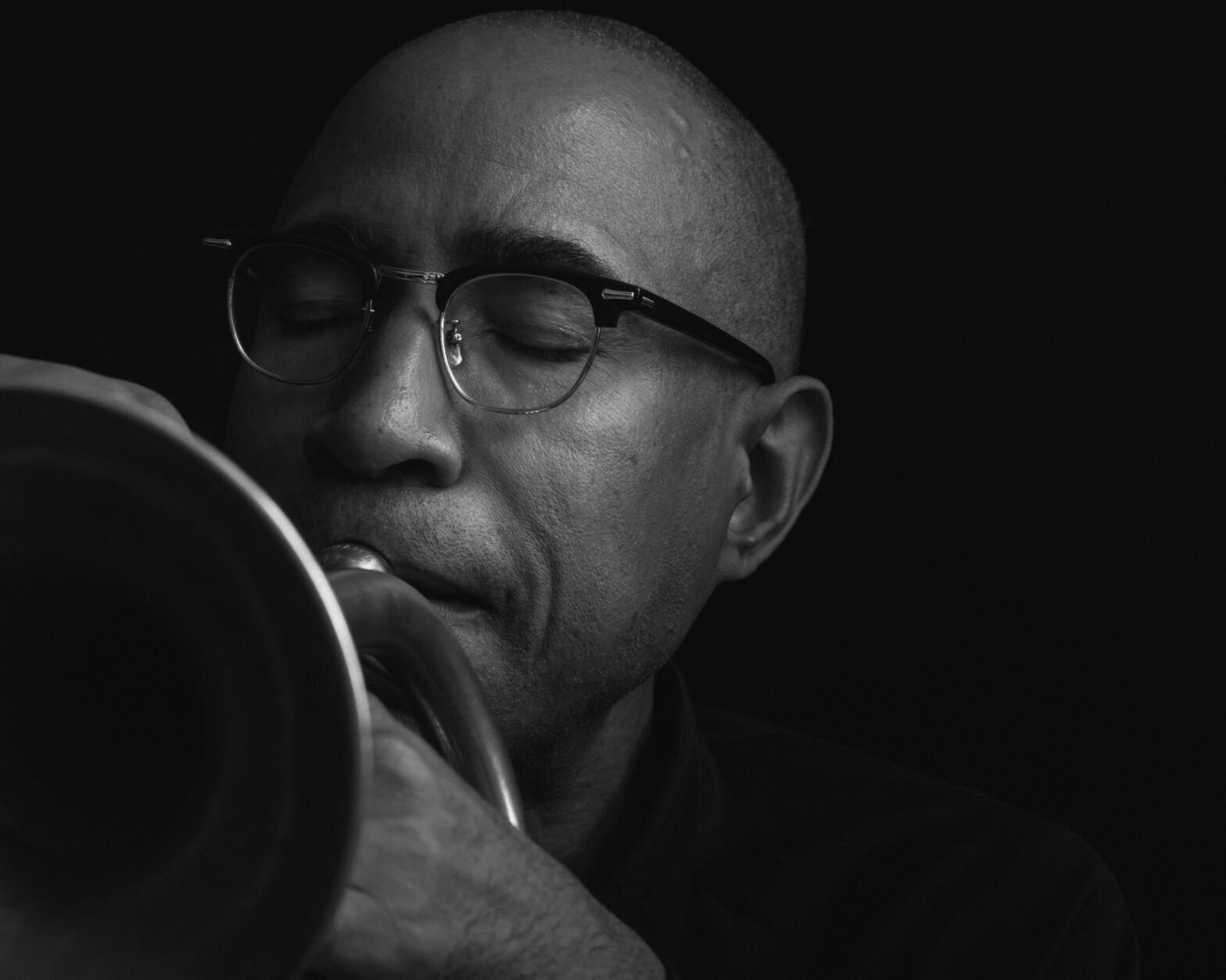 Featured image for post: Ron Miles, Legendary Jazz Cornetist and Hall of Fame Inductee, Dies at 58