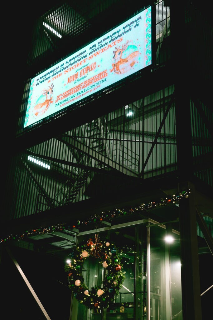 Isabel Faulkner @isabelvphotography Nathaniel Rateliff Mission CO Music Hall of Fame Ceremony 12 11 25 Web Size 4622