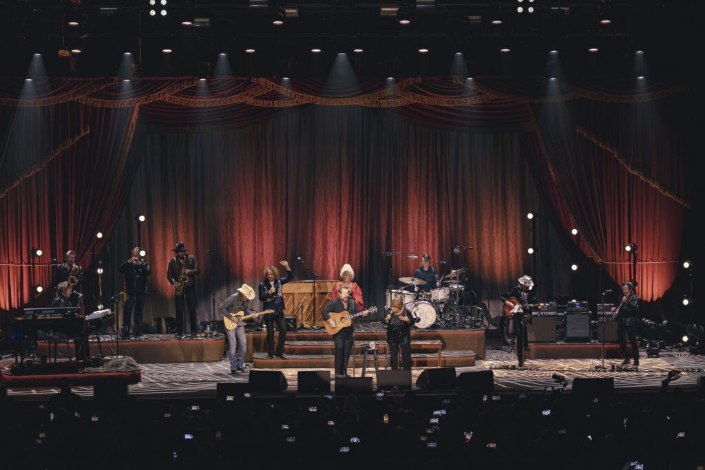 Ryan Garbarino @g a r b s Nathaniel Rateliff & The Night Sweats 12.11.25 Mission Ballroom 25